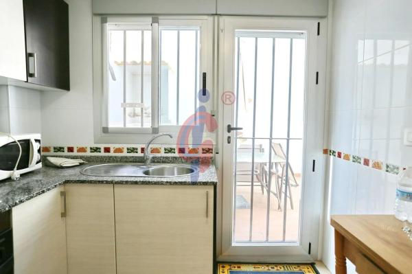 Chalet adosado en calle Corts Valencianes, 133