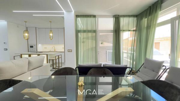 Piso en calle Ausiàs March s/n