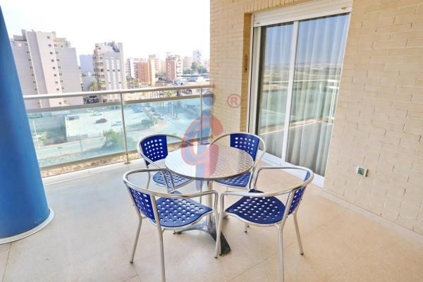 Piso en avenida del Puerto, 1