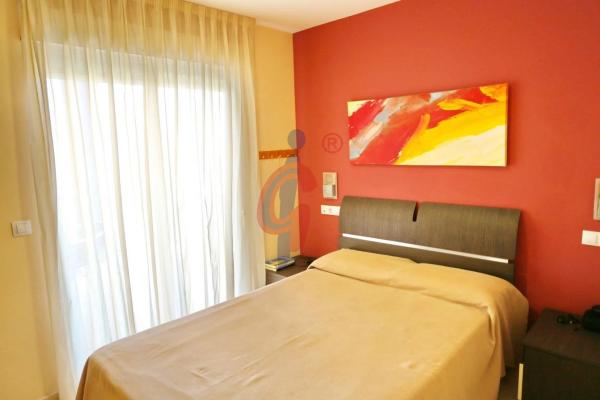 Piso en avenida del Puerto, 1