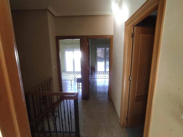 Chalet pareado en calle Concepción