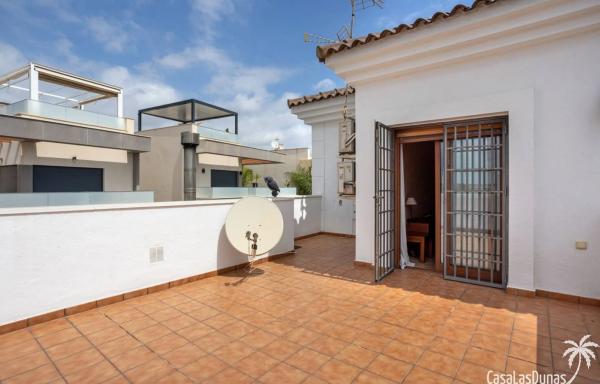 Casa independiente en calle