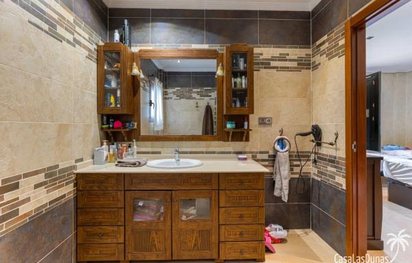 Casa independiente en calle