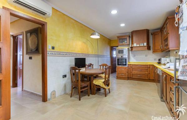 Casa independiente en calle