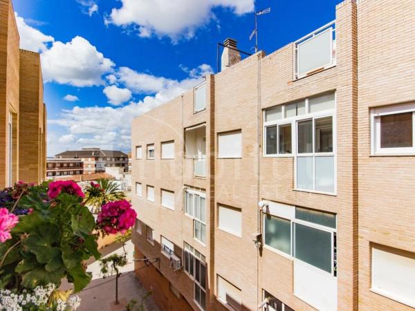 Piso en Los Montesinos