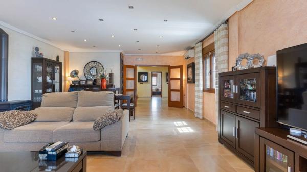 Chalet en Los Montesinos