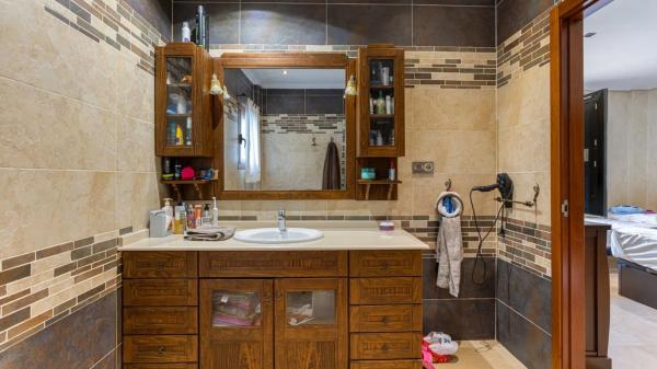 Chalet en Los Montesinos