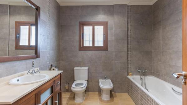 Chalet en Los Montesinos