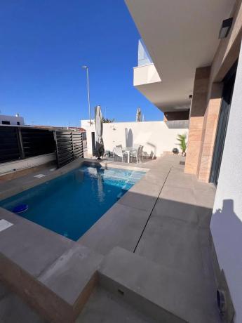 Chalet pareado en Las Miras