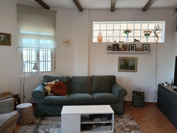 Casa independiente en calle Almendro, 17