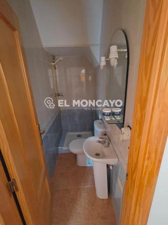 Chalet adosado en calle Amapola