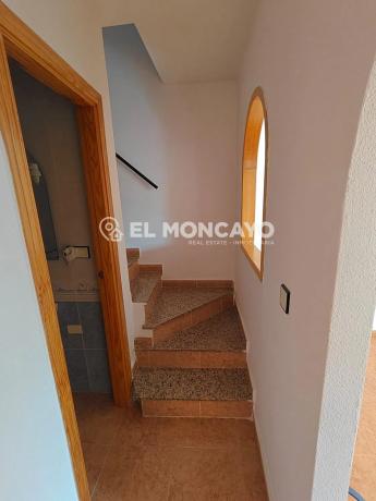 Chalet adosado en calle Amapola