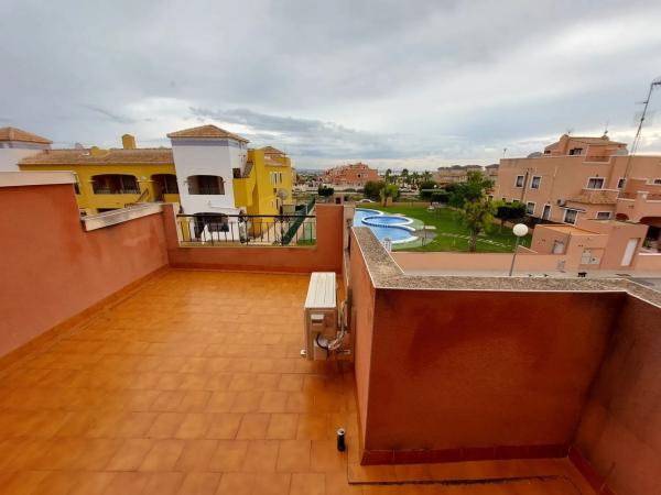 Chalet pareado en calle Clavellina, 262