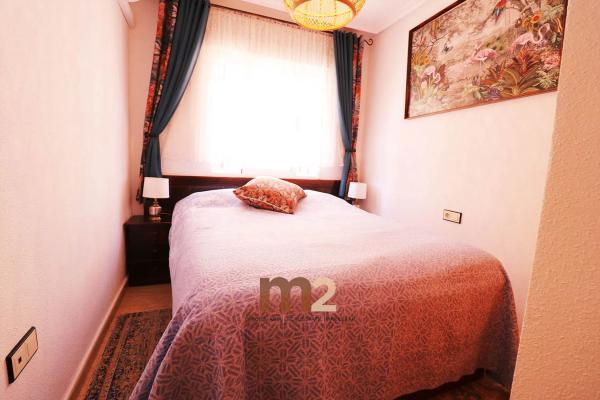 Chalet pareado en calle Clavellina