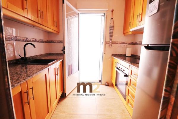 Chalet pareado en calle Clavellina