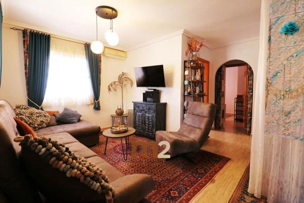 Chalet pareado en calle Clavellina