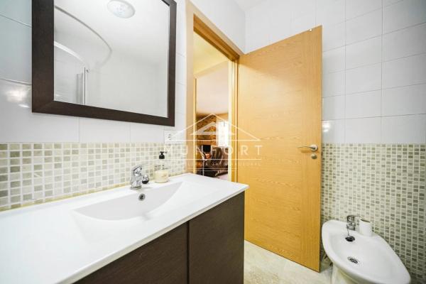 Chalet en Los Montesinos