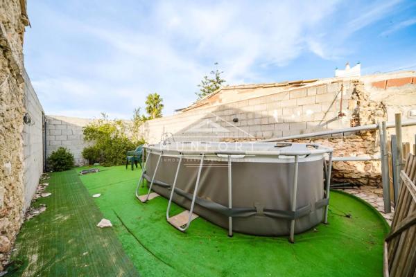 Chalet en Los Montesinos