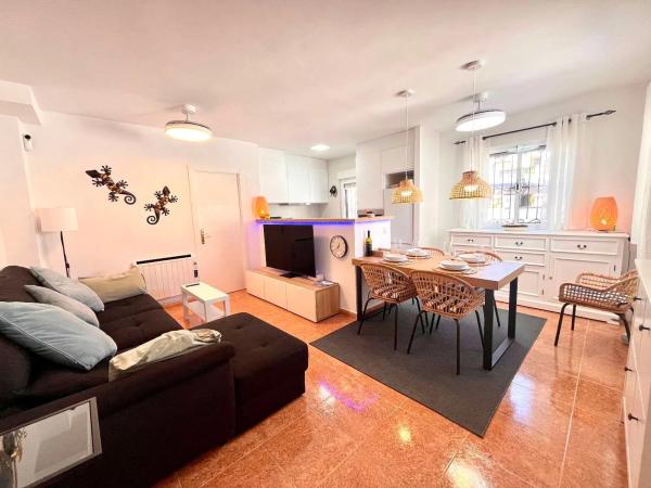 Chalet pareado en calle Melocotonero