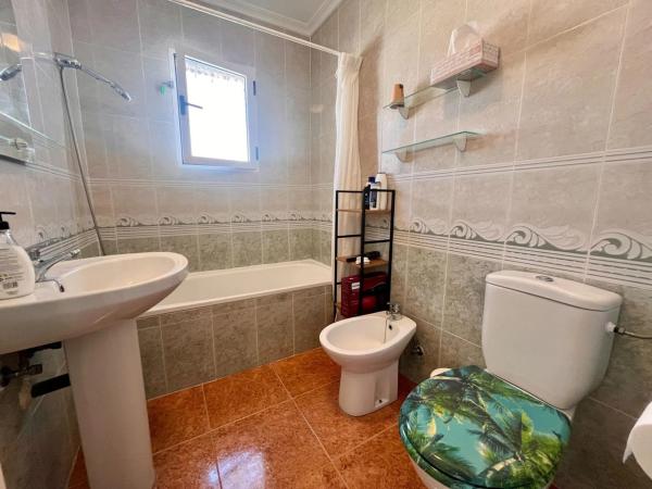 Casa independiente en calle Ciruelo