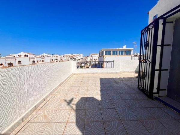 Casa independiente en calle Ciruelo