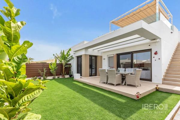 Casa independiente en plaza H-2 Azahar-1