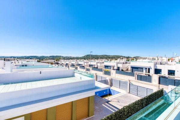 Chalet adosado en calle Paraguayo