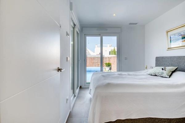 Chalet adosado en calle Paraguayo