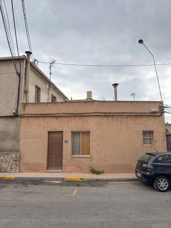 Chalet adosado en calle la Feria, 2