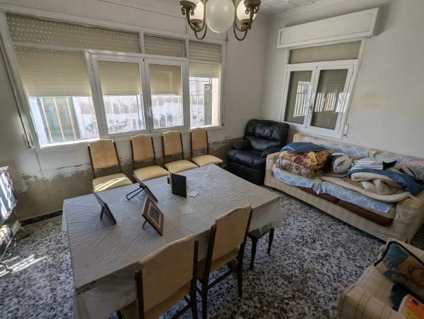 Chalet pareado en calle Juan Carlos I