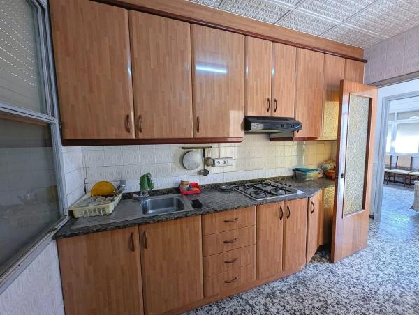 Chalet pareado en calle Juan Carlos I