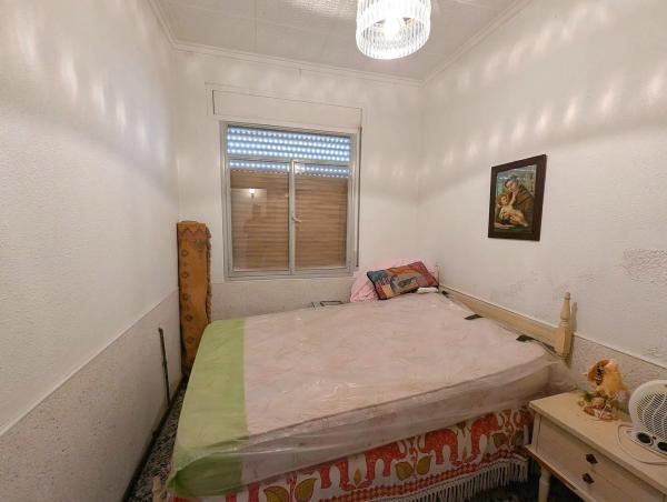 Chalet pareado en calle Juan Carlos I