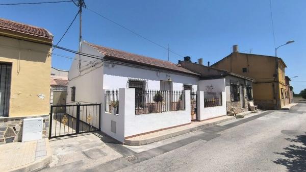 Chalet pareado en Caracter Partida Mudamiento