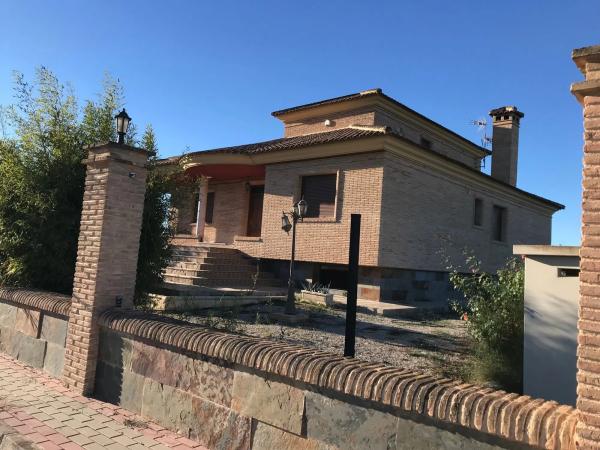 Casa independiente en calle Huerta Ap, 25