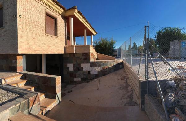 Casa independiente en calle Huerta Ap, 25