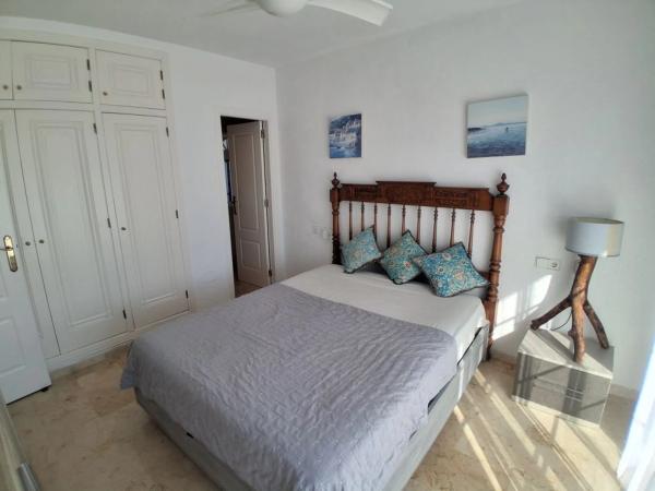 Casa independiente en calle Oleza