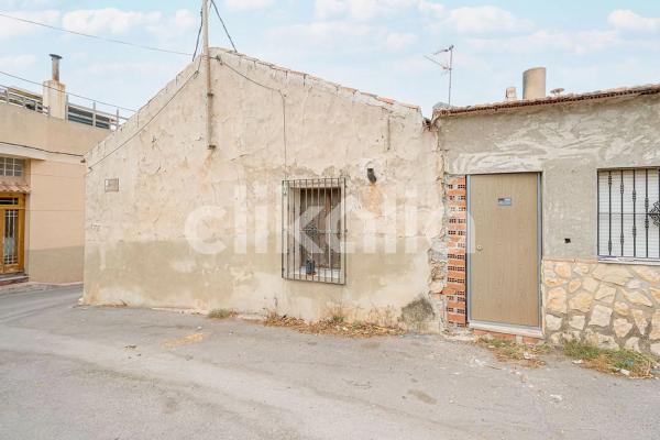 Casa independiente en travesía Ap