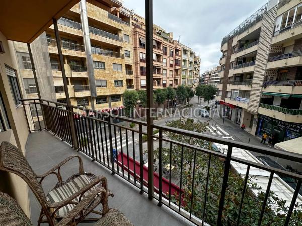 Piso en calle Obispo Rocamora