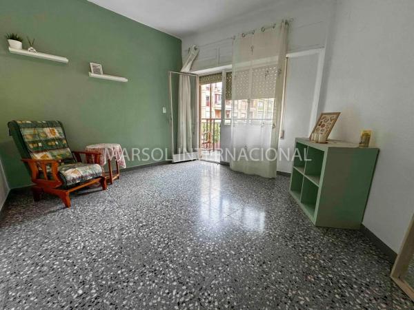 Piso en calle Obispo Rocamora