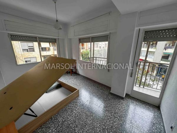 Piso en calle Obispo Rocamora