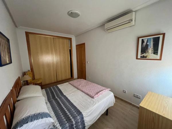 Chalet adosado en calle Fuego, 5