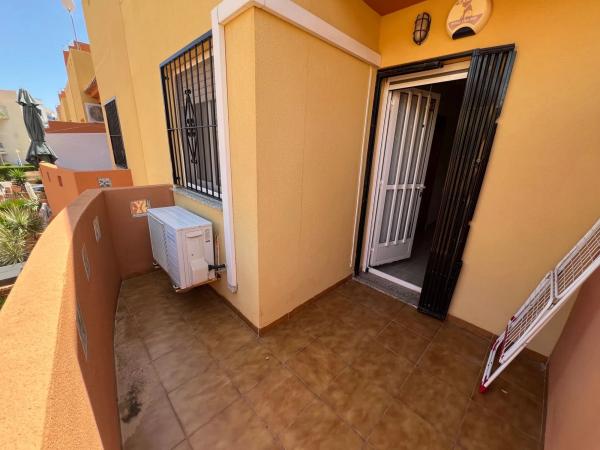 Chalet adosado en calle Fuego, 5