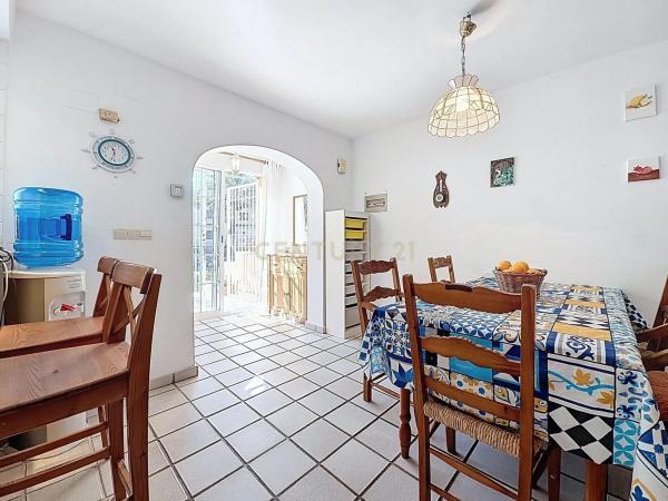 Chalet adosado en avenida del Cabo, 7