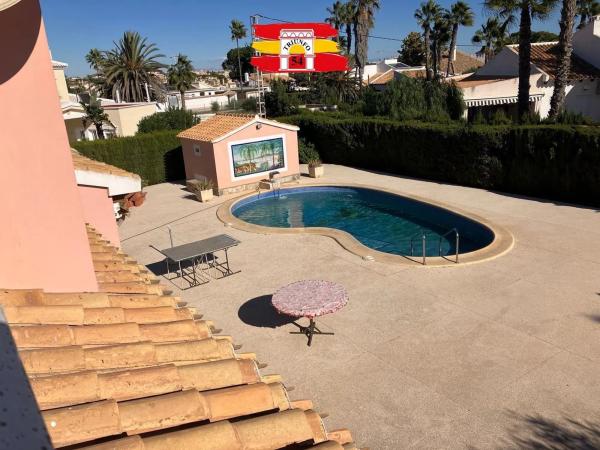 Casa independiente en calle Catalejo