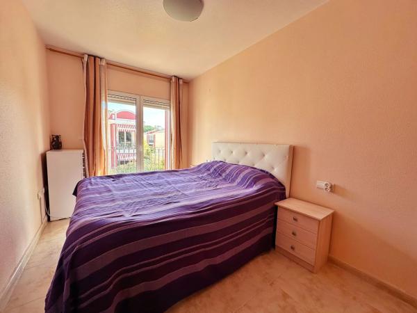 Casa independiente en calle Gloria Fuertes, 8