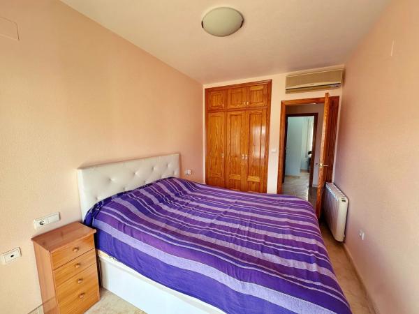 Casa independiente en calle Gloria Fuertes, 8