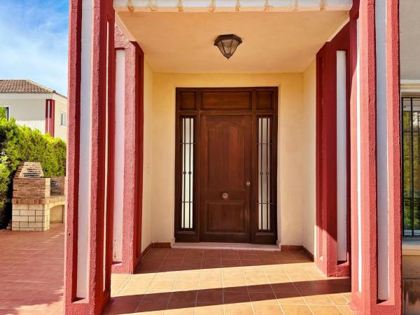 Casa independiente en calle Gloria Fuertes, 8