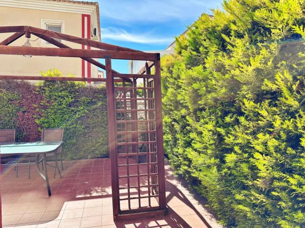 Casa independiente en calle Gloria Fuertes, 8