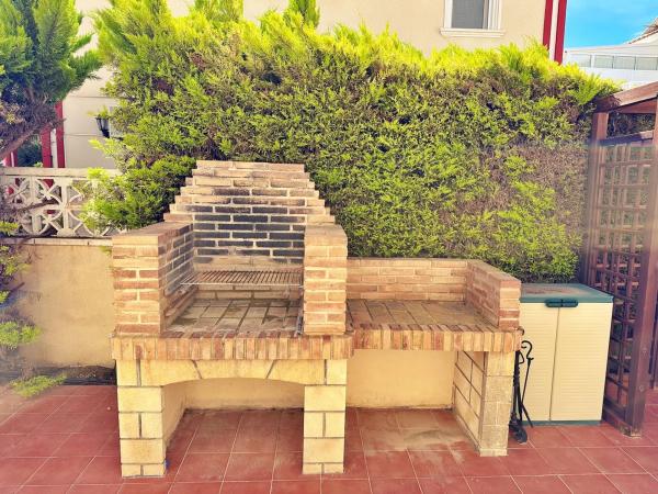 Casa independiente en calle Gloria Fuertes, 8