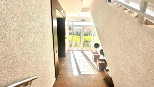 Piso en calle Rube Darío Cmor